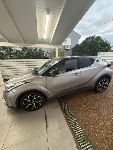 מודעת רכב טויוטה C-HR