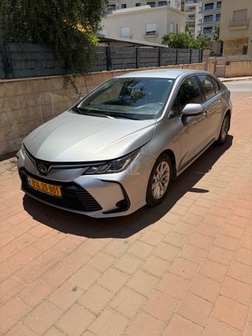 מודעת רכב טויוטה קורולה
