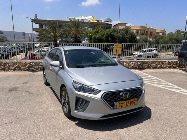 מודעת רכב יונדאי איוניק