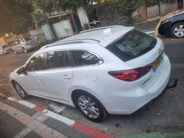 מודעת רכב מאזדה 6