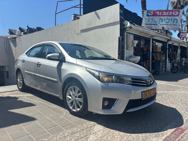 מודעת רכב טויוטה קורולה