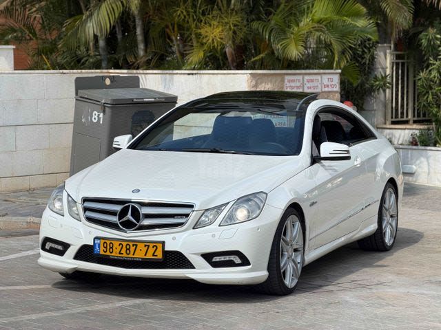 מודעת רכב מרצדס-בנץ E-class