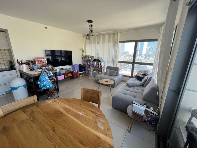 תמונה 5 של דירת 5.5 חדרים להשכרה בתל אביב יפו