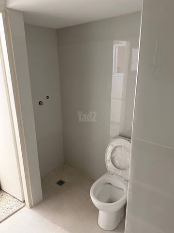 קרית שמונה 11