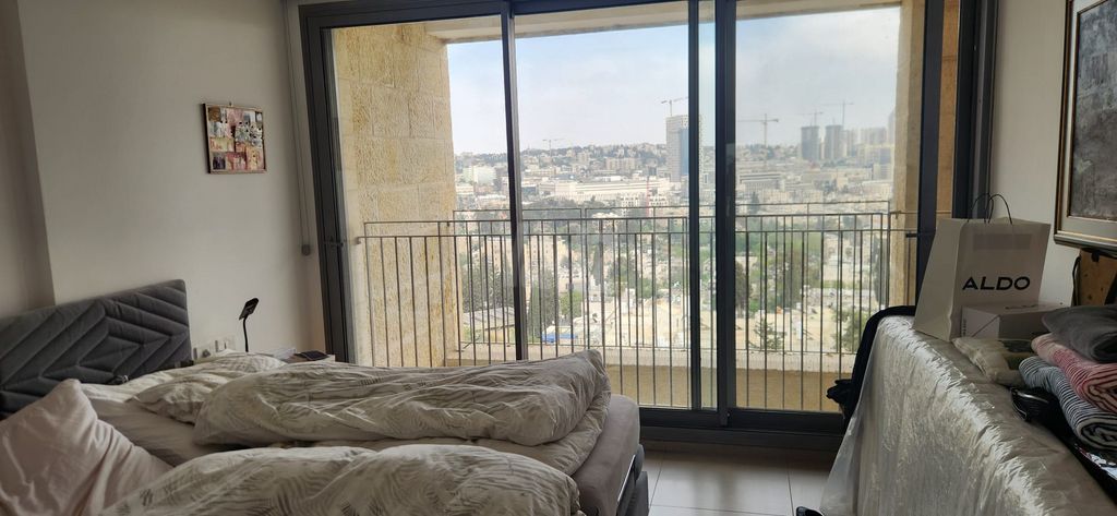 תמונה 5 של דירת 4 חדרים להשכרה בירושלים