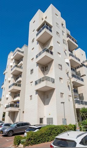 הרב לנדרס 11