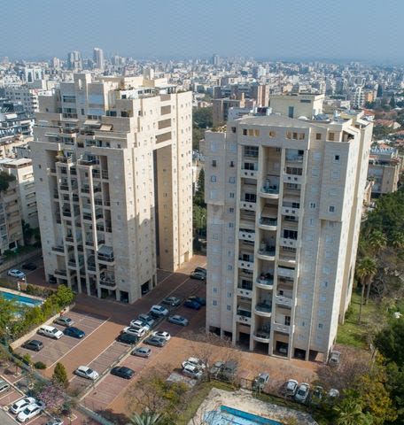 כפר גנים ב