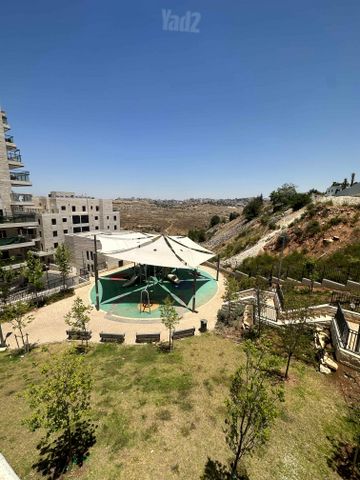 דירה למכירה בירושלים (תיווך) — 2