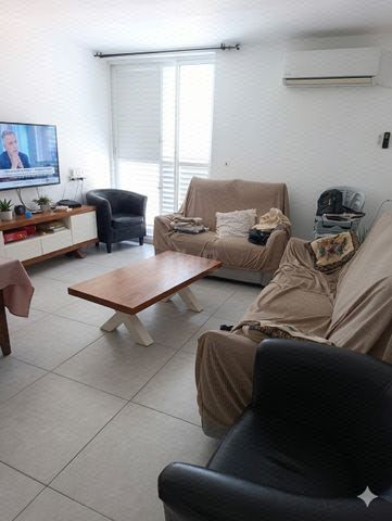 בנימין 18