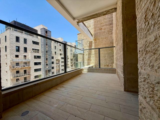דירה להשכרה בירושלים (תיווך) — 5