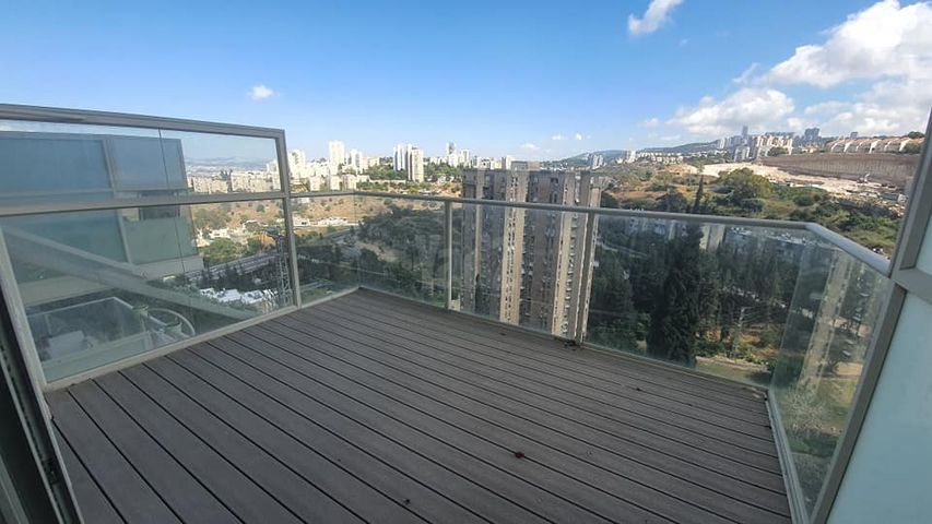 ליאון בלום 