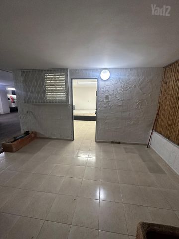 תמונה 2 של דירת חדר להשכרה בנתניה