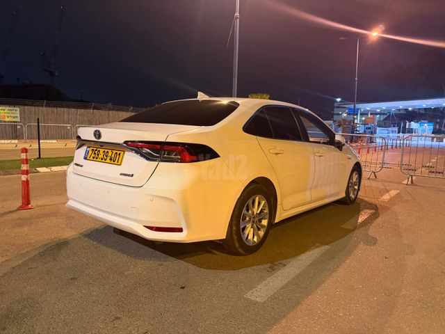קורולה Sun היברידי אוט׳ 1.8 (98 כ״ס)