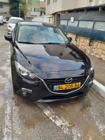 מודעת רכב מאזדה 3