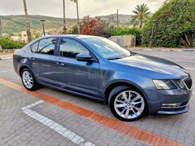 אוקטביה  Exclusive אוט׳ סדאן 5 דל 1.4 (150 כ״ס)