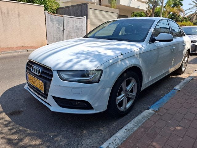 מודעת רכב אאודי A4