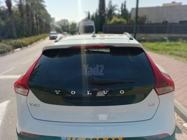 מודעת רכב וולוו V40