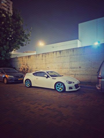 מודעת רכב סובארו BRZ