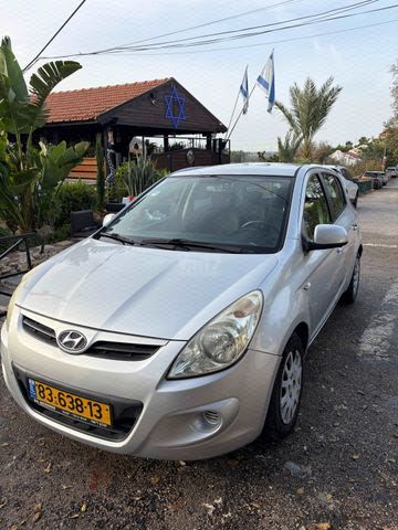 מודעת רכב יונדאי i20