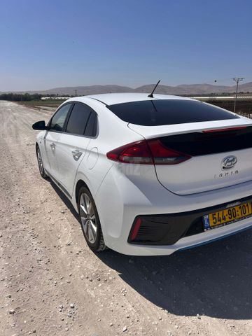 מודעת רכב יונדאי איוניק