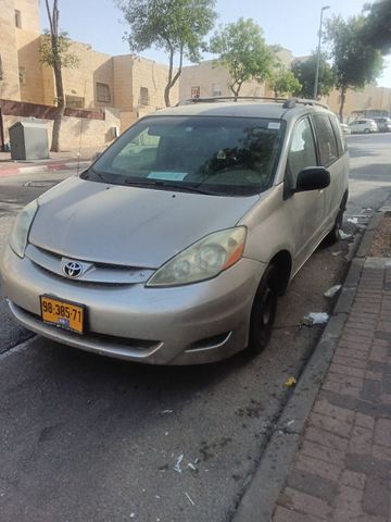מודעת רכב טויוטה סיינה