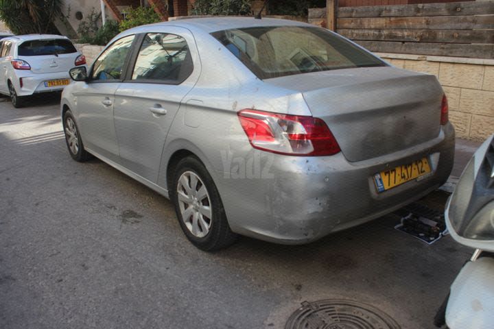 מודעת רכב פיג'ו 301