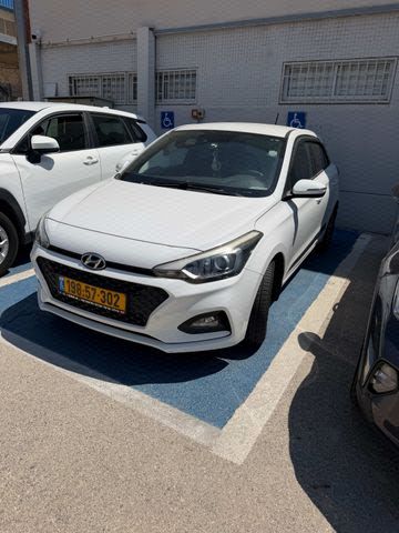 מודעת רכב יונדאי i20