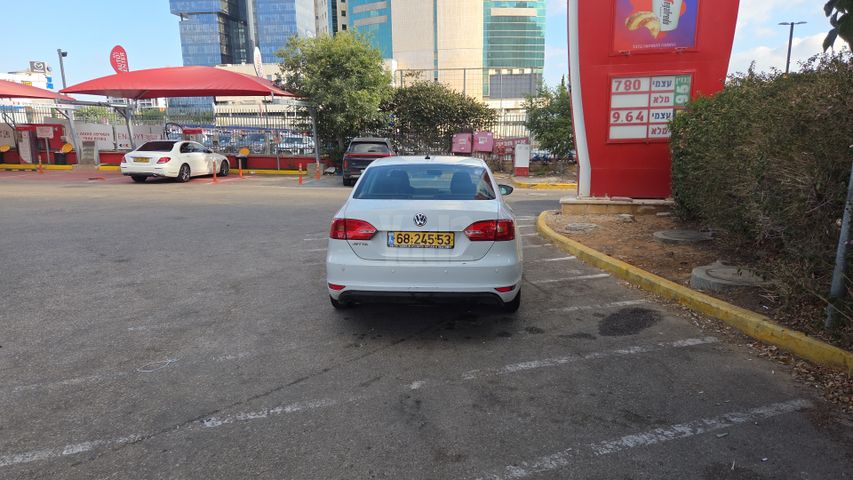 מודעת רכב פולקסווגן ג'טה