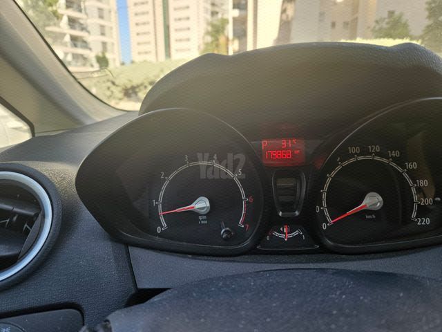מודעת רכב פורד פיאסטה