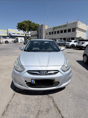 מודעת רכב יונדאי אקסנט i25