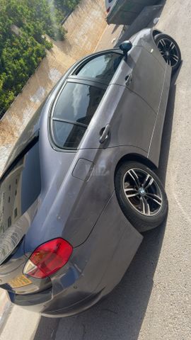 מודעת רכב ב מ וו סדרה 3