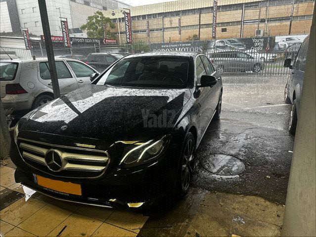 מודעת רכב מרצדס-בנץ E-class