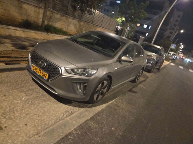 מודעת רכב יונדאי איוניק