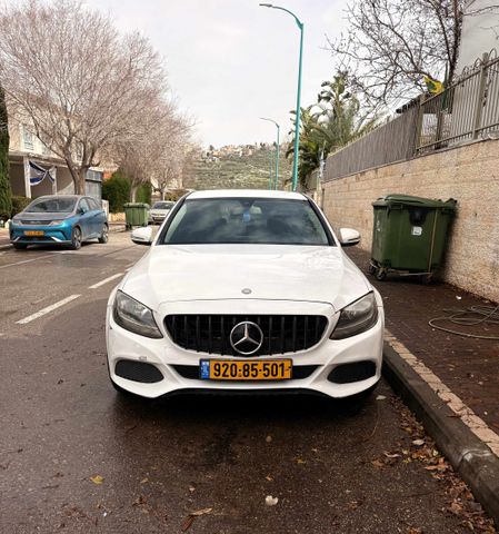 מודעת רכב מרצדס-בנץ C-class