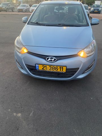 מודעת רכב יונדאי i20