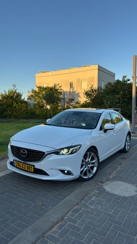 מודעת רכב מאזדה 6