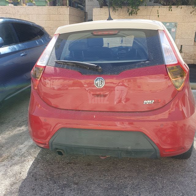 מודעת רכב אם ג'י MG3