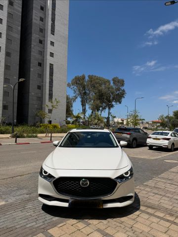 מודעת רכב מאזדה 3