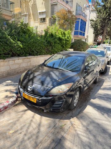 מודעת רכב מאזדה 3