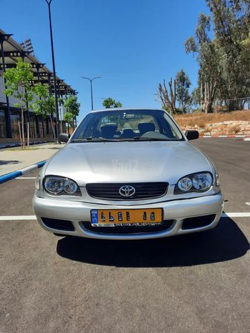 מודעת רכב טויוטה קורולה