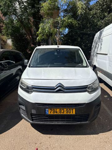 מודעת רכב סיטרואן ברלינגו