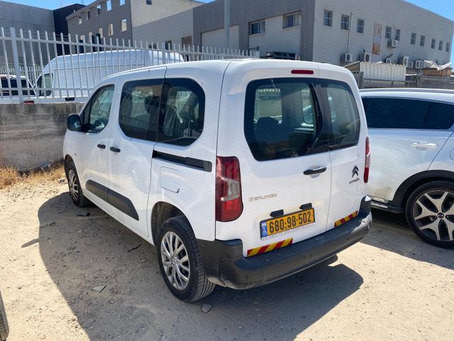 מודעת רכב סיטרואן ברלינגו
