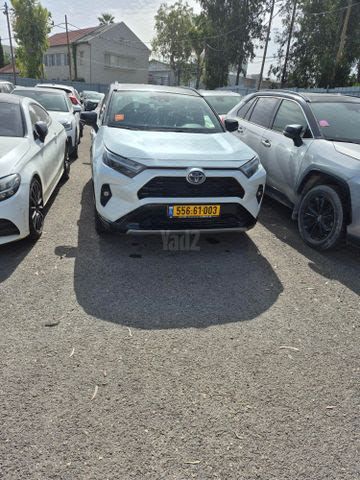 מודעת רכב טויוטה RAV4