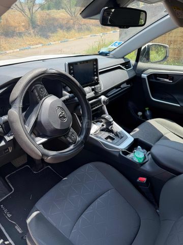 מודעת רכב טויוטה RAV4