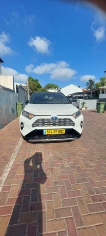 מודעת רכב טויוטה RAV4