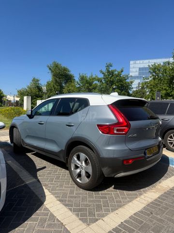 מודעת רכב וולוו XC40