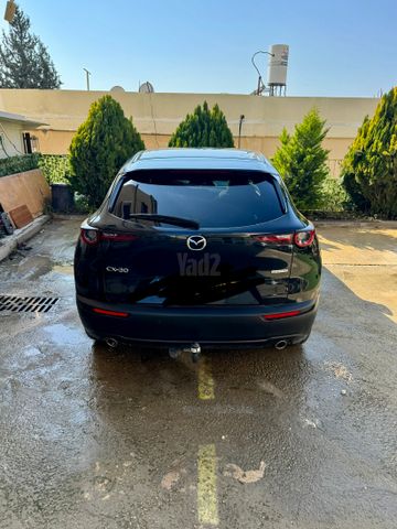מודעת רכב מאזדה CX-30