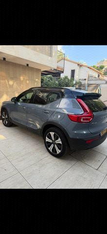 מודעת רכב וולוו XC40