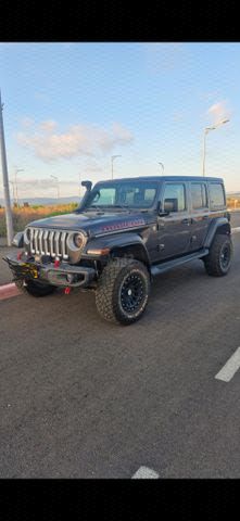 רנגלר Sport S ארוך אוט׳ 5 מק 2.0 (272 כ״ס)