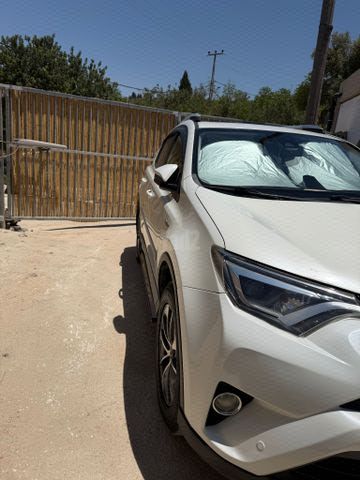 מודעת רכב טויוטה RAV4
